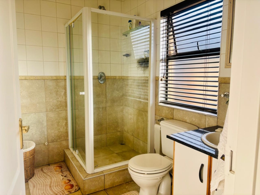 3 Bedroom Property for Sale in Vredenhof Sh Free State